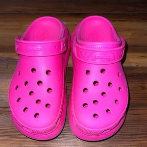 Women’s Size 8 Crocs Platform Clogs